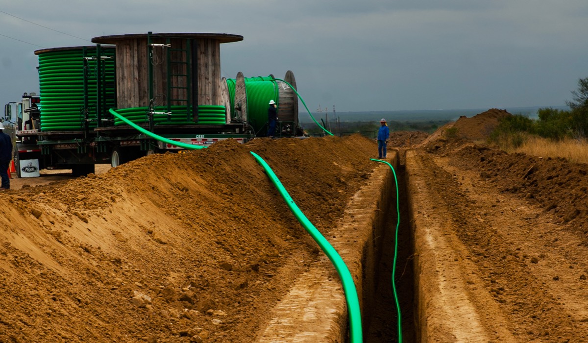 Onshore Gas Gathering Systems - Concept Selection, Basic Design & Operation